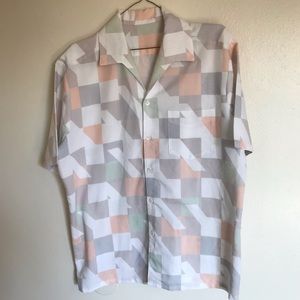 Geometric pattern vintage button up!!